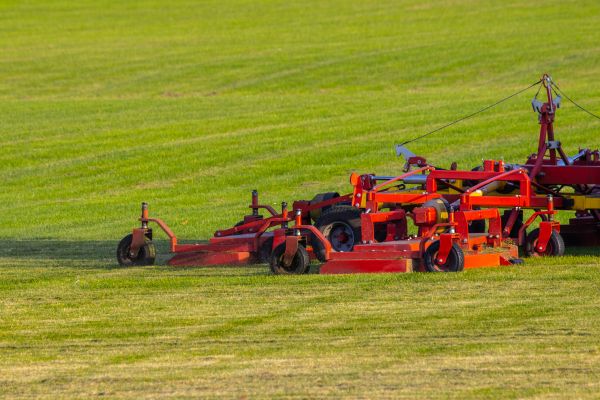 Industrial Lawn Service in Saint Peters
